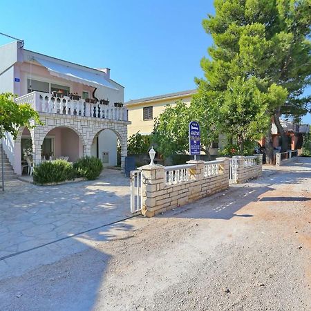 Villa Neyla Вир Екстериор снимка