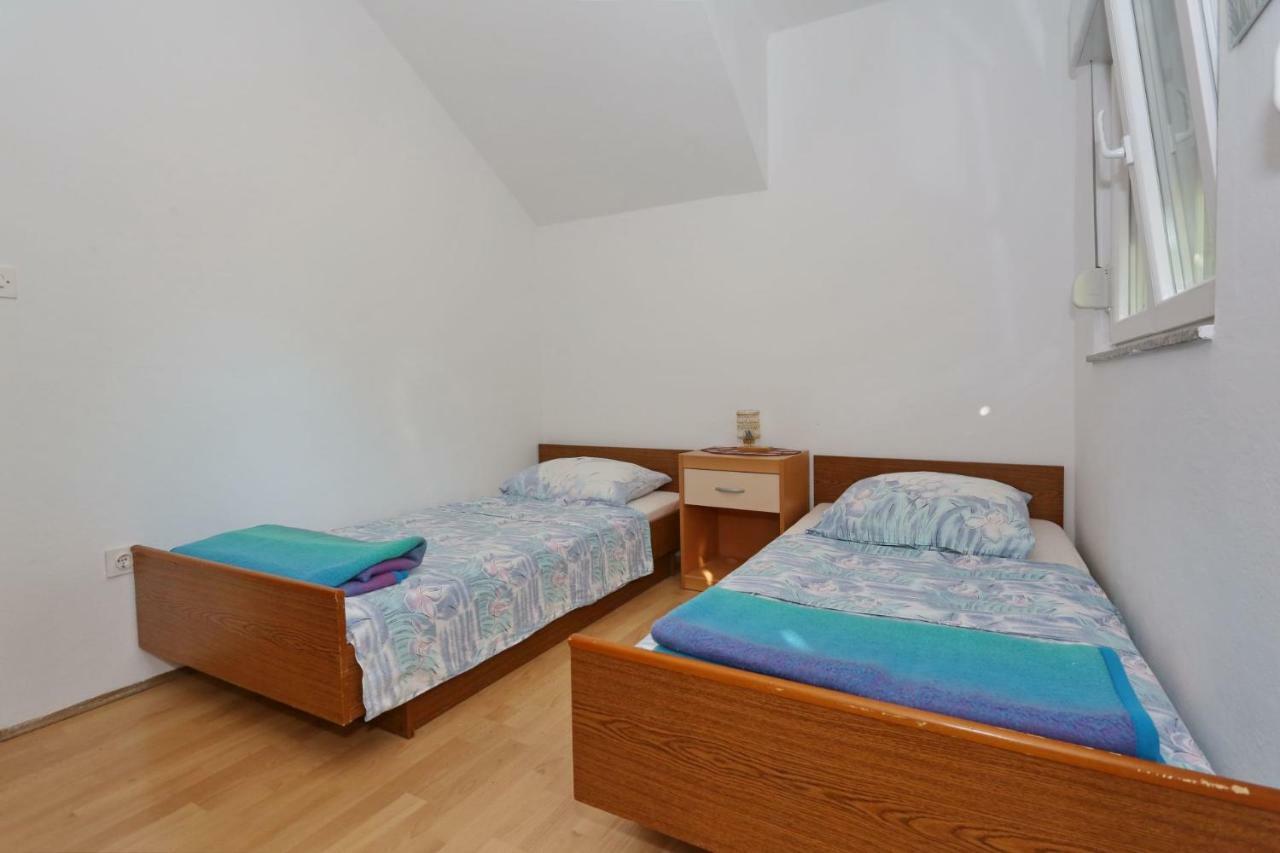 Villa Neyla Вир Екстериор снимка