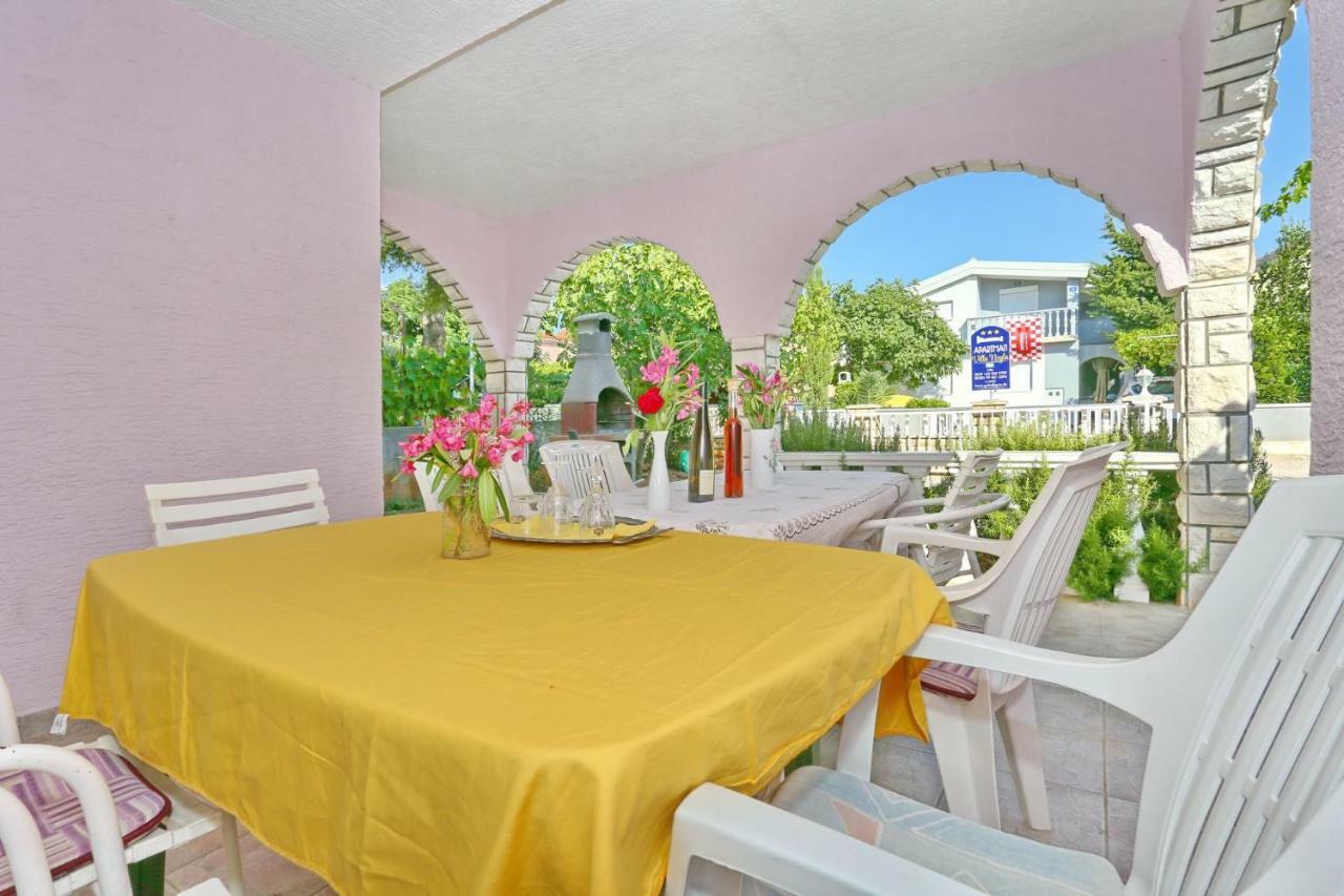 Villa Neyla Вир Екстериор снимка