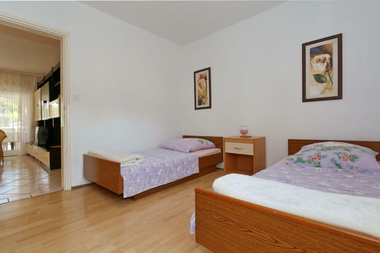 Villa Neyla Вир Екстериор снимка