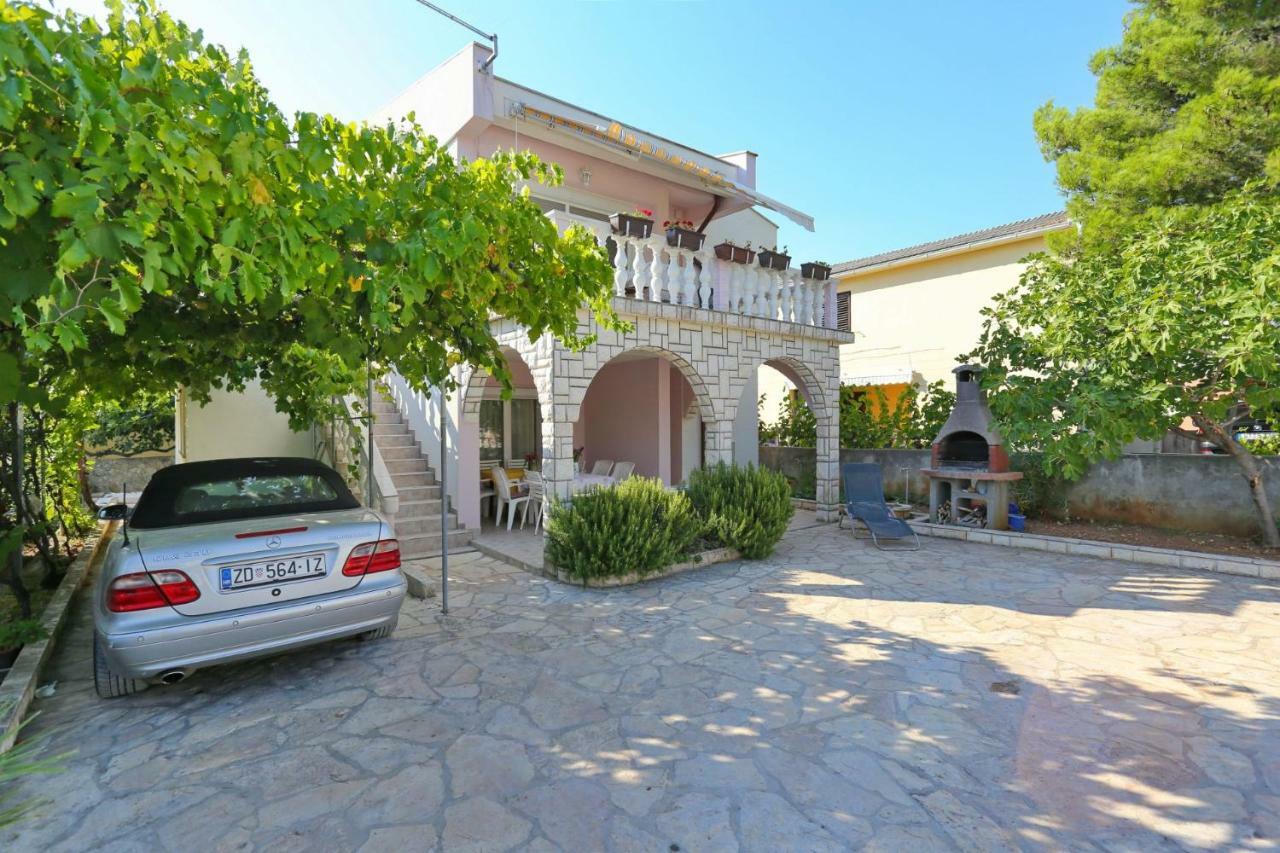 Villa Neyla Вир Екстериор снимка